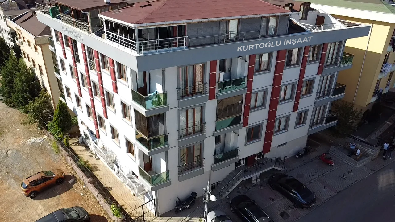 Aydınlar Apartmanı